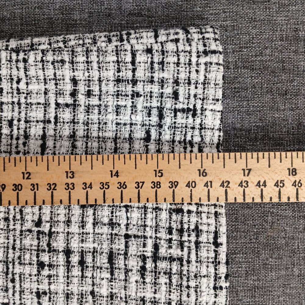 Babaton by Aritzia Tweed Mini Skirt Women Size 4 Black White Career Classic - Picture 6 of 8